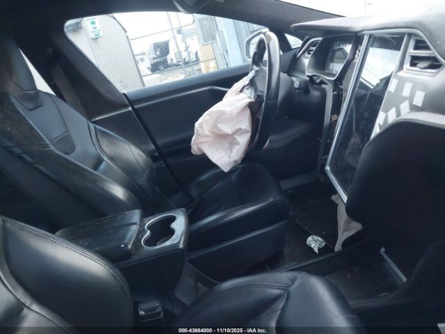 2015 TESLA MODEL S 5YJSA1H49FF086793 Photo 4