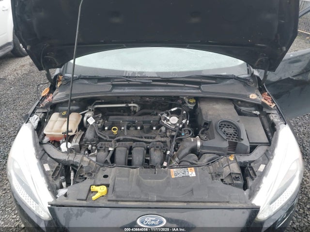 1FADP3K20GL388228 Ford FOCUS SE