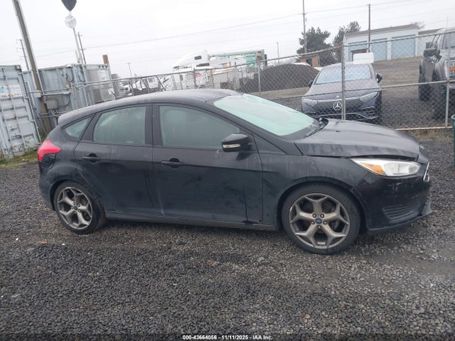 1FADP3K20GL388228 Ford FOCUS SE