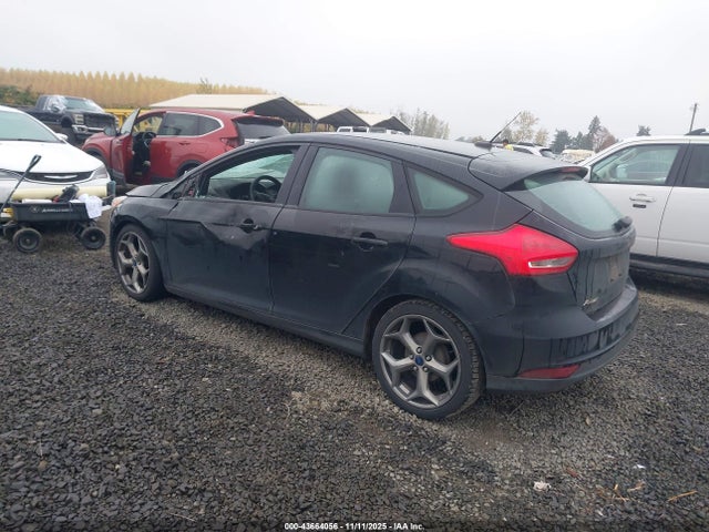 1FADP3K20GL388228 Ford FOCUS SE