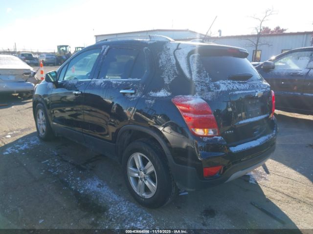 2020 CHEVROLET TRAX KL7CJLSB7LB075102 Photo 2