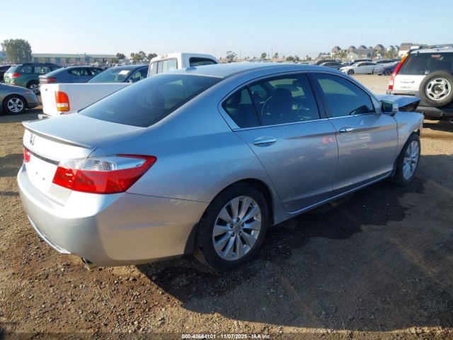 2013 HONDA ACCORD SDN 1HGCR2F86DA077811 Photo 3