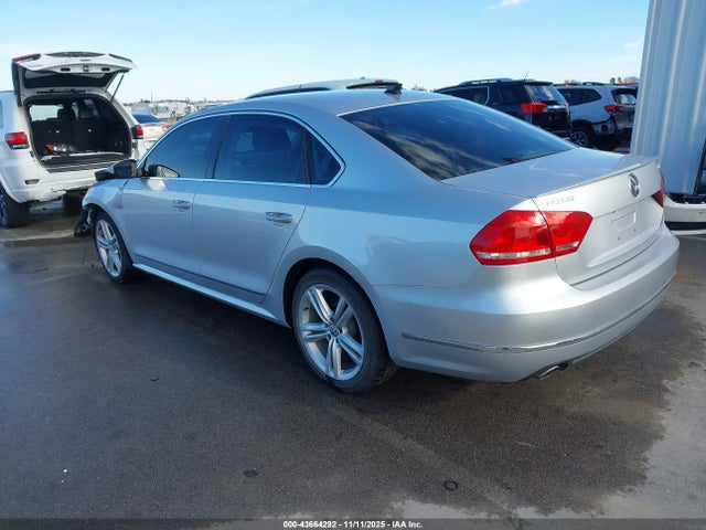 Продажа на аукционе авто 2014 Volkswagen Passat 2.0l Tdi Sel Premium, vin: 1VWCN7A34EC069499, номер лота: 43664292