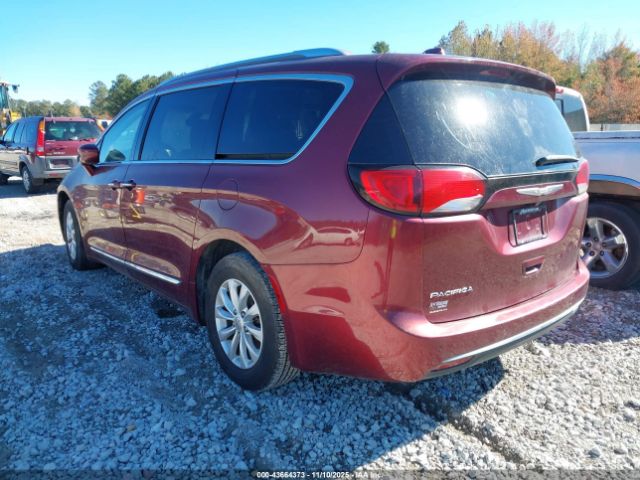 2018 CHRYSLER PACIFICA 2C4RC1BG9JR119610 Photo 2