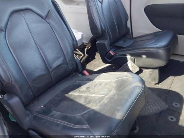 2018 CHRYSLER PACIFICA 2C4RC1BG9JR119610 Photo 7