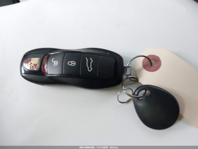 2018 PORSCHE MACAN WP1AA2A56JLB05163 Photo 10