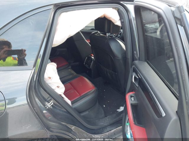 2018 PORSCHE MACAN WP1AA2A56JLB05163 Photo 7