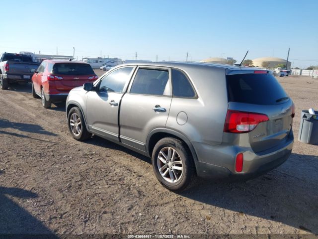 2014 KIA SORENTO 5XYKT3A67EG477398 Photo 2