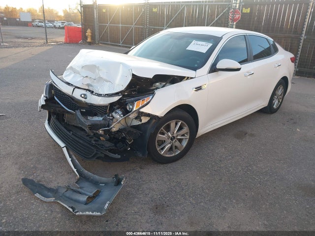 KNAGT4L33H5157360 KIA Optima Lx