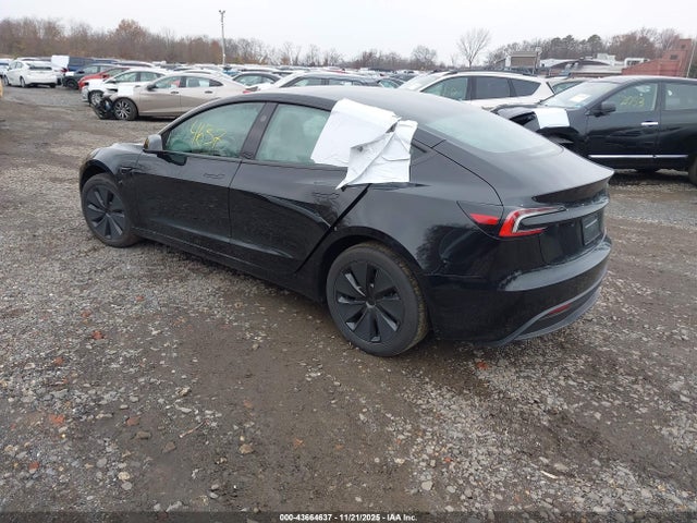 2025 TESLA MODEL 3 5YJ3E1EA3SF062602 Photo 2