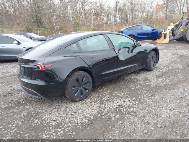 2025 TESLA MODEL 3 5YJ3E1EA3SF062602 Photo 3