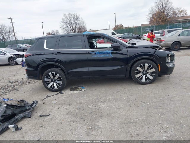 Продаж на аукціоні авто 2025 Mitsubishi Outlander Se 2.5 S-awc, vin: JA4J4VA88SZ013212, номер лоту: 43664664