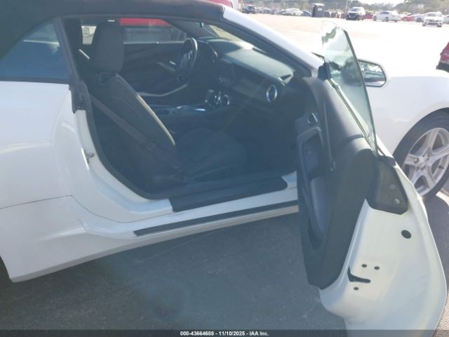 2017 CHEVROLET CAMARO 1G1FB3DX5H0111466 Photo 4