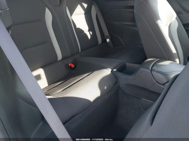 2017 CHEVROLET CAMARO 1G1FB3DX5H0111466 Photo 7