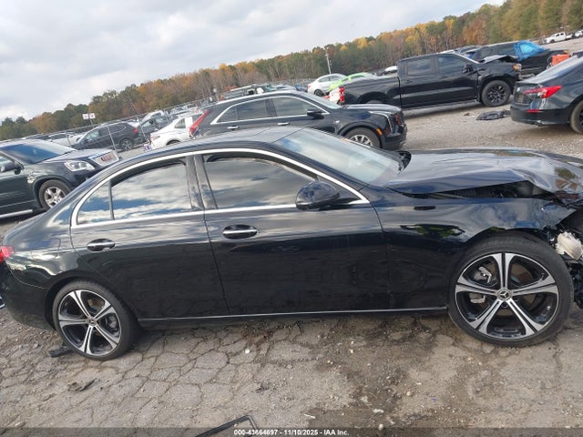 Продаж на аукціоні авто 2024 Mercedes-benz C 300, vin: W1KAF4GB1RR234275, номер лоту: 43664697