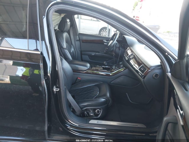 2016 AUDI A8 L WAU43AFD4GN021100 Photo 4
