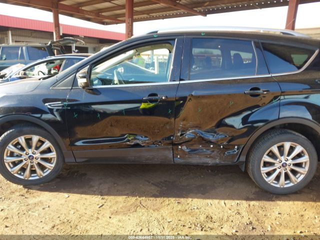 2017 FORD ESCAPE 1FMCU9J9XHUE35935 Photo 5
