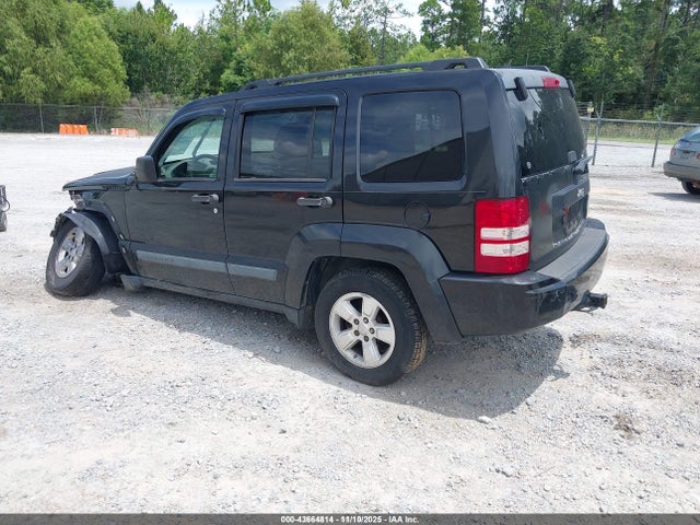 43664814 :رقم المزاد ، 1J4PP2GK8AW102801 vin ، 2010 Jeep Liberty Sport مزاد بيع