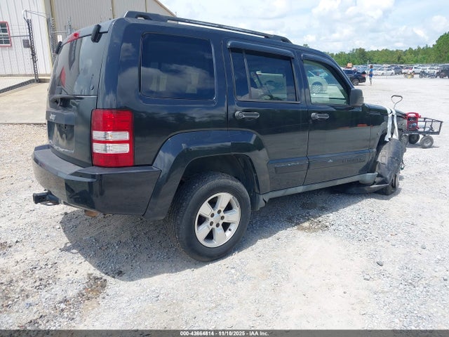 43664814 :رقم المزاد ، 1J4PP2GK8AW102801 vin ، 2010 Jeep Liberty Sport مزاد بيع
