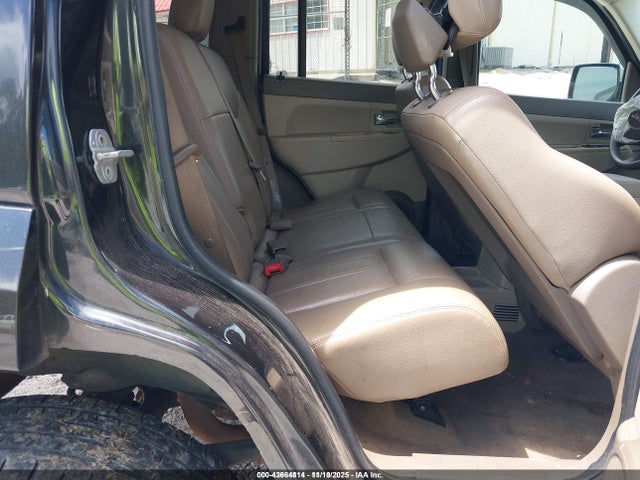 43664814 :رقم المزاد ، 1J4PP2GK8AW102801 vin ، 2010 Jeep Liberty Sport مزاد بيع