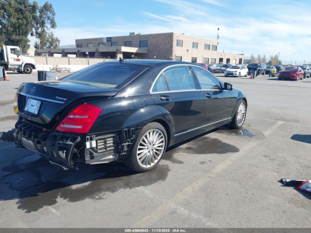 2010 MERCEDES-BENZ S 550 WDDNG8GB2AA335110 Photo 3