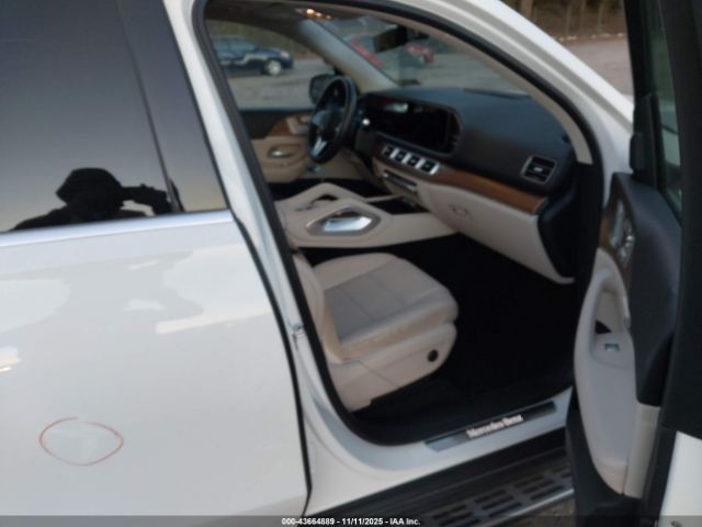 2022 MERCEDES-BENZ GLS 450 4JGFF5KE1NA690661 Photo 4