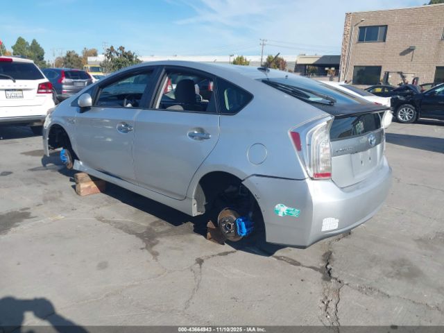 2013 TOYOTA PRIUS PLUG-IN JTDKN3DP4D3036765 Photo 2