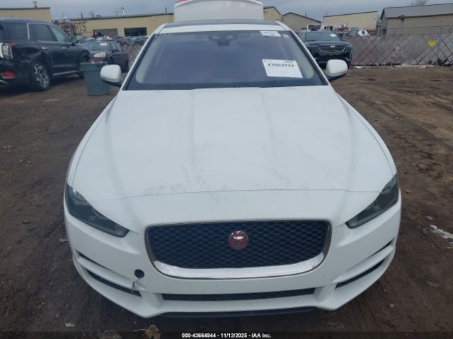 2017 JAGUAR XE SAJAD4BG8HA972737 Photo 5