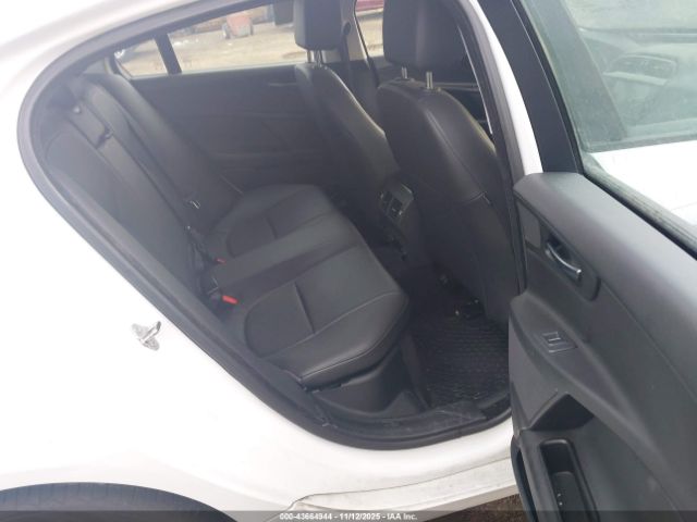 2017 JAGUAR XE SAJAD4BG8HA972737 Photo 7