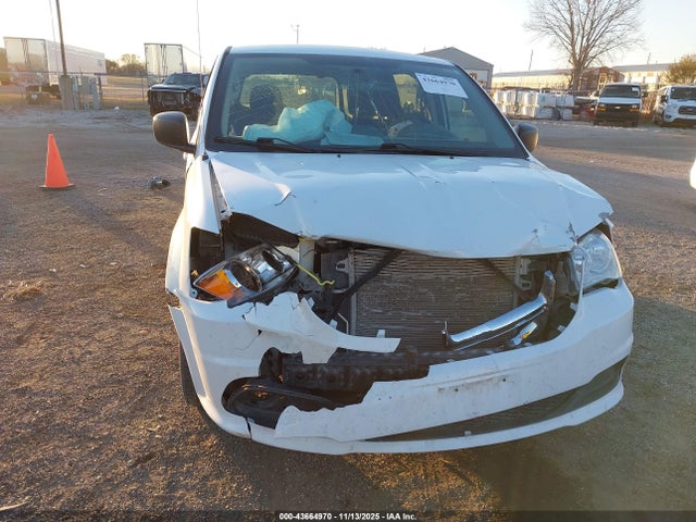 2C4RDGBG0JR176763 Dodge Grand Caravan Se