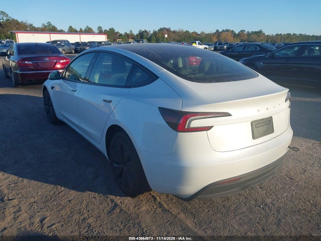 2025 TESLA MODEL 3 5YJ3E1EA3SF073311 Photo 2