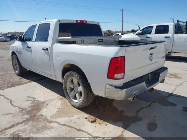 2021 RAM 1500 CLASSIC 3C6RR7KT7MG665127 Photo 2