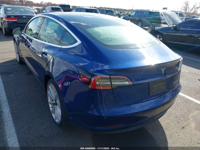 2020 TESLA MODEL 3 5YJ3E1ECXLF627382 Photo 2