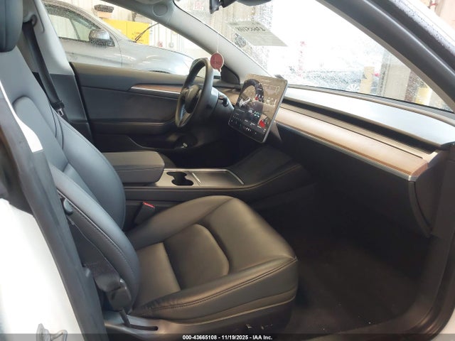 Продажа на аукционе авто 2023 Tesla Model 3 Rear-wheel Drive, vin: 5YJ3E1EA3PF557471, номер лота: 43665108