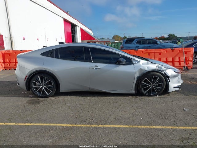 Toyota Prius Limited Awd-e 2023 JTDADABU2P3007202 Image 13