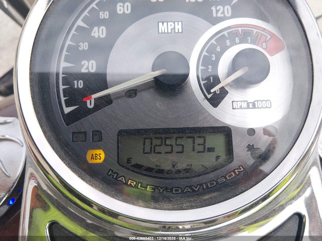 2014 HARLEY-DAVIDSON FLSTC 1HD1BWV19EB022463 Photo 6