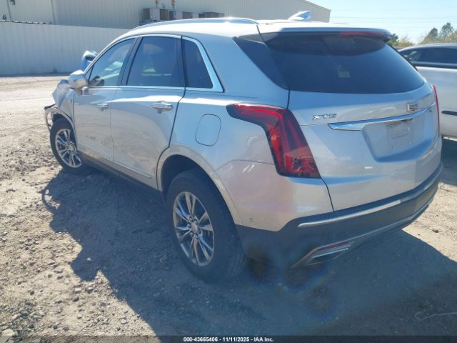 2020 CADILLAC XT5 1GYKNCRS3LZ164823 Photo 2