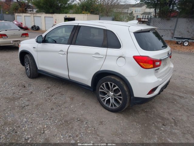 2018 MITSUBISHI OUTLANDER SPORT JA4AP3AU2JU021357 Photo 2