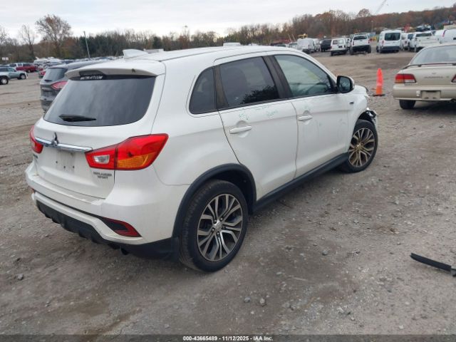 2018 MITSUBISHI OUTLANDER SPORT JA4AP3AU2JU021357 Photo 3