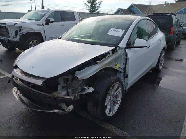 2021 TESLA MODEL Y 5YJYGDEF4MF087539 Photo 1