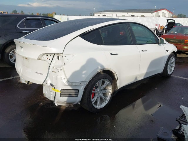2021 TESLA MODEL Y 5YJYGDEF4MF087539 Photo 3