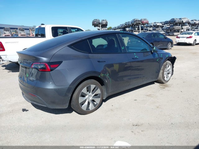 2023 TESLA MODEL Y 7SAYGAEE1PF769999 Photo 3