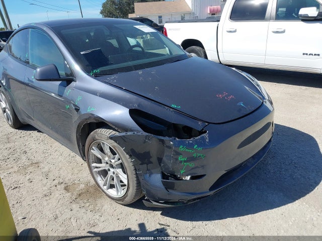 2023 TESLA MODEL Y 7SAYGAEE1PF769999 Photo 5