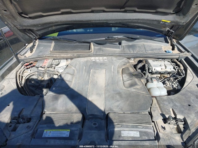 2019 AUDI Q7 WA1VAAF78KD040314 Photo 9