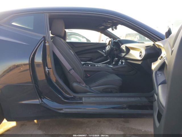 2016 CHEVROLET CAMARO 1G1FB1RS4G0157886 Photo 4