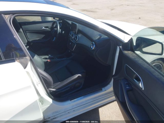 2016 MERCEDES-BENZ CLA 250 WDDSJ4GB0GN334858 Photo 4