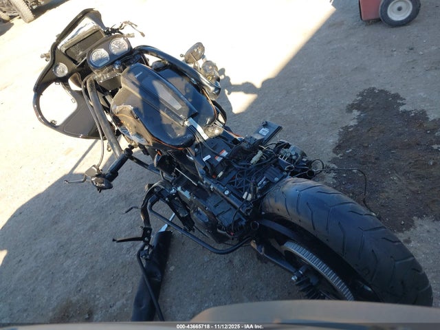 2021 HARLEY-DAVIDSON FLTRXS 1HD1KTP13MB675929 Photo 2