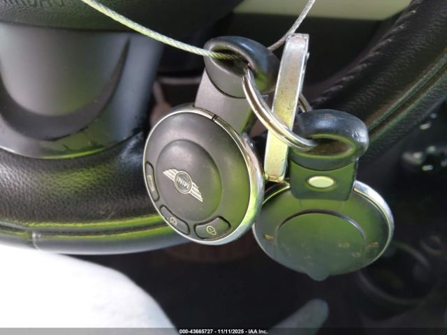 2011 MINI COOPER CLUBMAN WMWZF3C57BTX81791 Photo 10