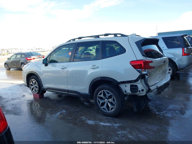Subaru Forester Premium 2023 JF2SKADC3PH411001 Image 14