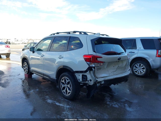 Subaru Forester Premium 2023 JF2SKADC3PH411001 Image 6